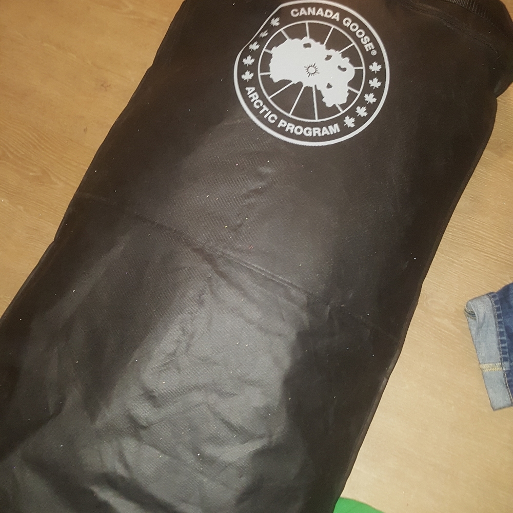 Canada Goose Fabric Garment Bag Legit